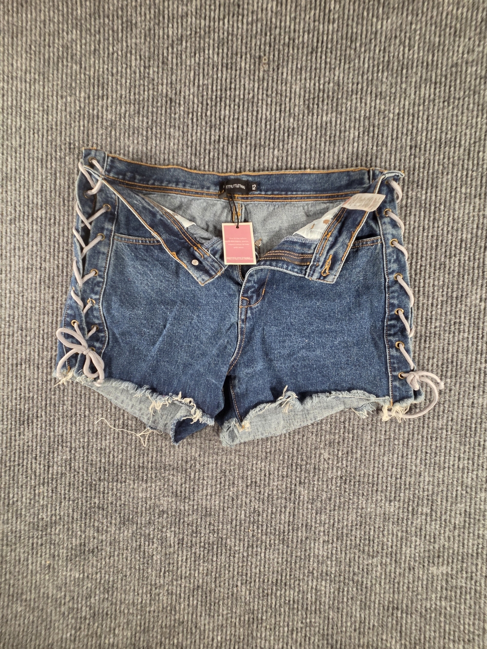 PrettyLittleThing Dark Blue Lace-Up Denim Shorts - Picture 2 of 7